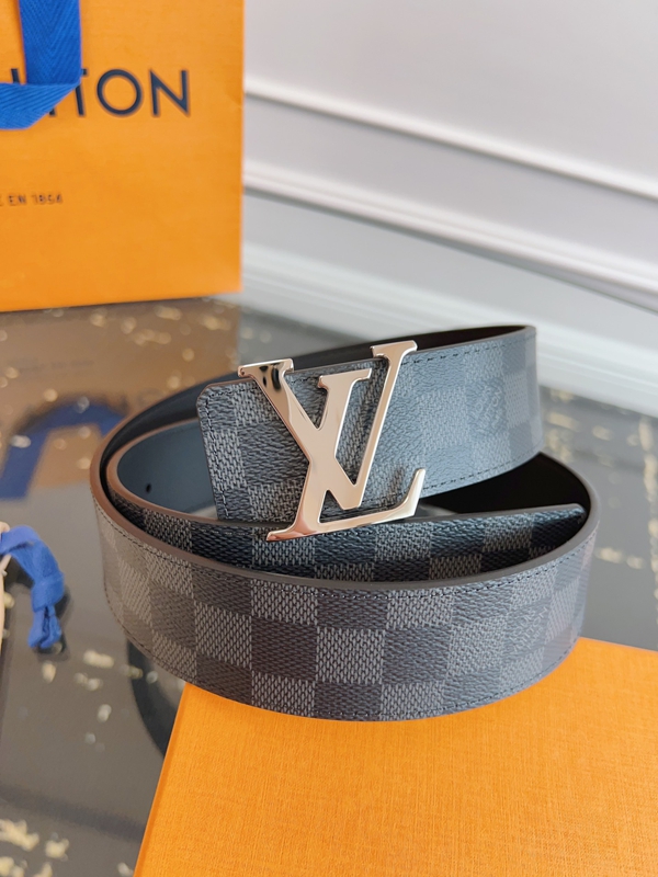 ルイヴィトンベルト着用イメージ